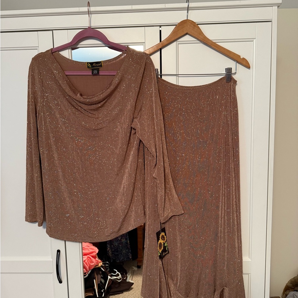 Mirasol Sparkling Brown Skirt Set Size M